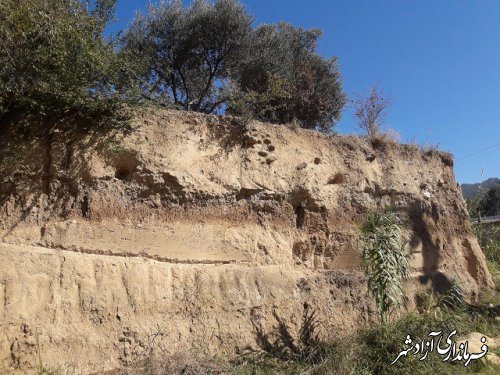 بازدید سرپرست یگان حفاظت میراث فرهنگی، گردشگری و صنایع دستی شهرستان آزادشهر از تپه حسین پور نوده خاندوز