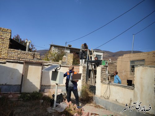 نصب دستگاه باران‌سنج در روستای وامنان توسط مدیریت جهادکشاورزی شهرستان آزادشهر