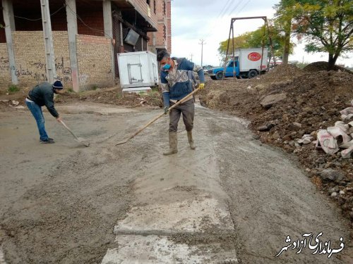 اجرای پل بتنی در انتهای خیابان بیست متری الغدیر توسط واحد عمران شهرداری آزادشهر 