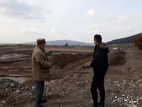 بازدید فرماندار آزادشهر از روند احداث سد خاکی نوده خاندوز