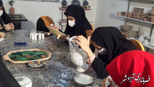 بیش از 80 مورد بازدید در آذرماه سال جاری از کارگاهای صنایع دستی شهرستان آزادشهر