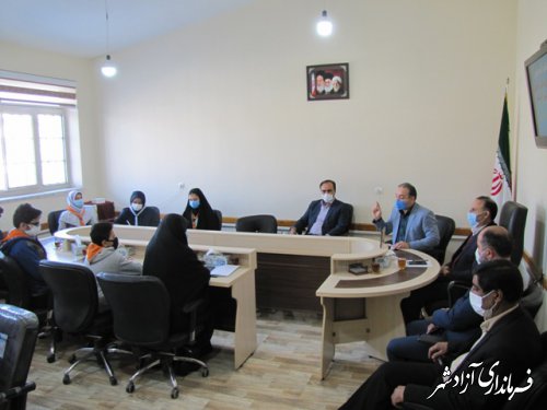 برگزاری نشست رؤسای شورای دانش آموزی پیشتاز با اعضای شورای شهر آزادشهر