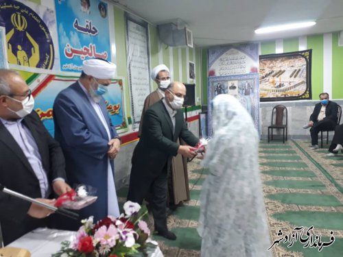 اهدا 27 سری جهیزیه به نو عروسان تحت حمایت کمیته امداد آزادشهر