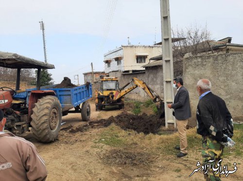 اجرای پروژه احداث کانال بتنی روستای مرزبن