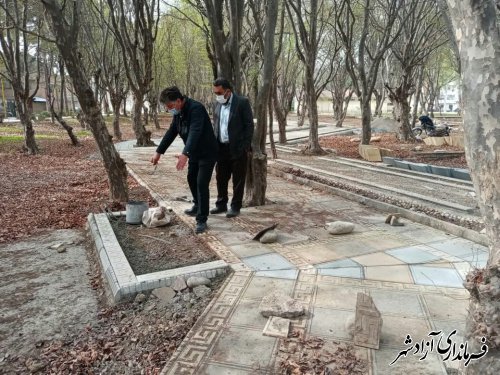 بازدید مسئول عمران وشهرسازی از پروژه آبشارمصنوعی وموائیک فرش پارک شهر آزادشهر 