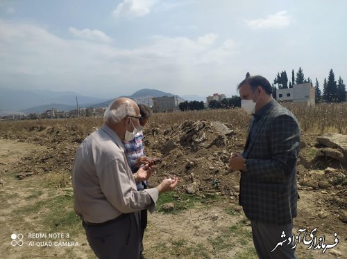 بازدید کمیلی رئیس مجمع خیرین مدرسه ساز گلستان به همراه بذرافشان مدیرآموزش و پرورش آزادشهر از زمین پیشنهادی معاوضه با شهرداری