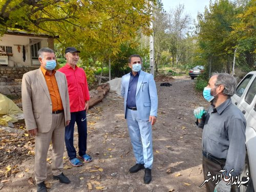 بازدید فرماندار آزادشهر از اجرای طرح برق رسانی به روستای تخت زمین