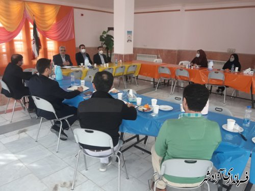 گردهمایی روسای ادارات سوادآموزی شرق استان به میزبانی آزادشهر