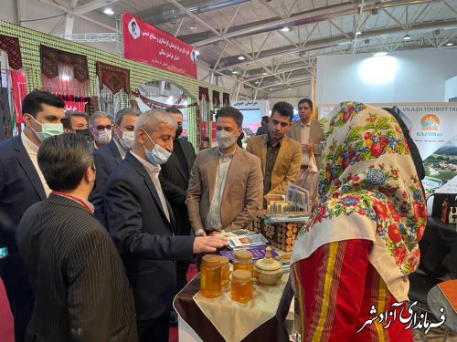 نماینده بازدید مردم شهرستان های آزادشهر و رامیان در مجلس شورای اسلامی از غرفه های استان گلستان