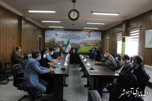  نشست صمیمی فرماندار جدید شهرستان آزادشهر با کارکنان این فرمانداری