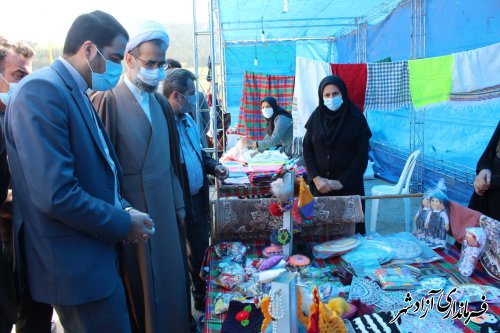 نمایشگاه نوروزی صنایع دستی شهرستان آزادشهر افتتاح شد