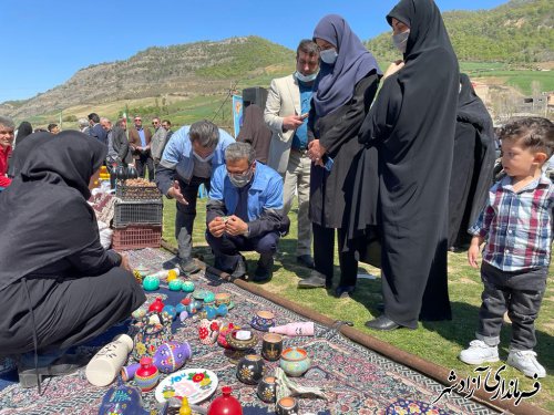 بازدید دبیر ستاد اجرایی خدمات سفر استان گلستان از نمایشگاه صنایع دستی جشن ملی نوروزگاه بخش چشمه ساران شهرستان آزادشهر روستای سوسرا