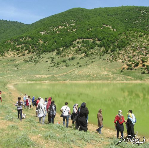 استقبال مسافران نوروزی از جاذبه‌ های گردشگری شهرستان آزادشهر