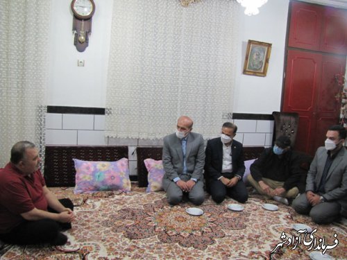 عیادت مدیرکل آموزش و پرورش گلستان از فرهنگی بازنشسته آزادشهری