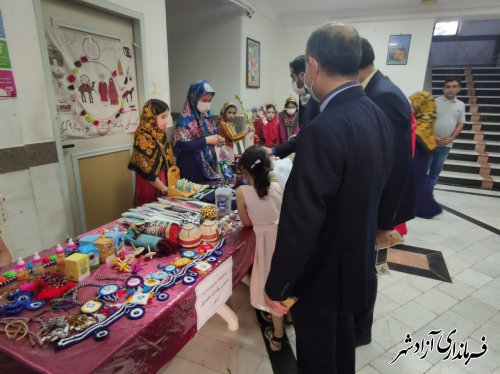 برپایی نمایشگاه تجسمی و صنایع دستی در حاشیه مراسم گرامیداشت مختومقلی فراغی