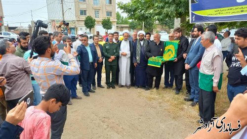 حضور کاروان خادمین و پرچم متبرک امام رضا(ع) در شهرستان آزادشهر به مناسبت دهه کرامت