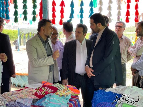 نمایشگاه تخصصی تولیدات محصولات کشاورزی در روستای فاضل آباد شهرستان آزادشهر برگزار شد.