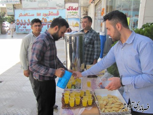 برپایی ایستگاه صلواتی در محوطه جلوی اداره آموزش و پرورش آزادشهر