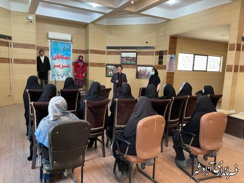 نشست تخصصی رئیس میراث فرهنگی شهرستان آزادشهر با هنرمندان شاخص شهرستان