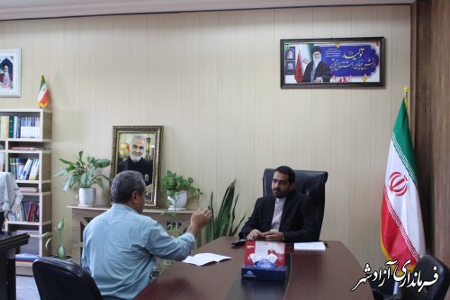 ملاقات عمومی فرماندار با مردم در شهرستان آزادشهر برگزار شد