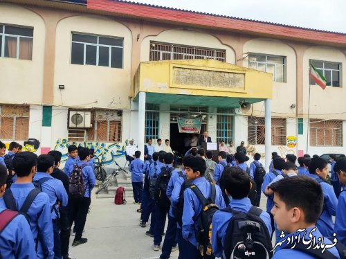 مراسم گرامیداشت هفته نیروی انتظامی در دبیرستان متوسطه اول شاهد۱ پسران