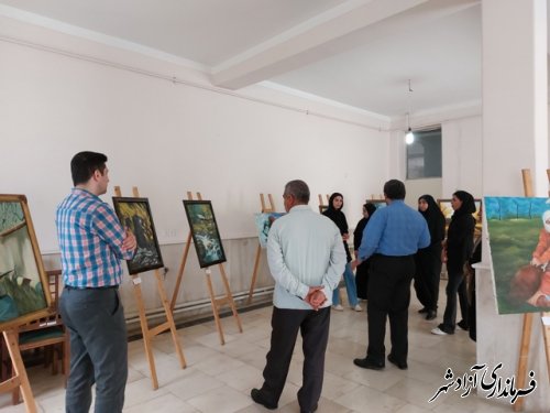 ویژه گرامیداشت هفته وحدت انجام شد؛ افتتاح نمایشگاه گروهی تجسمی با عنوان  اتحاد هنر در آزادشهر