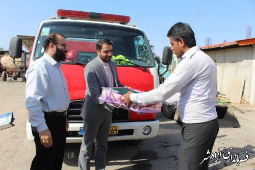 بازدید فرماندار آزادشهر از پایگاه آتش نشانی نگین شهر