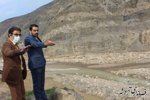 بازدید میدانی فرماندار آزادشهر از روستاهای کوهستانی بخش چشمه ساران