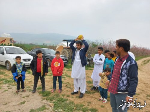 مسابقه ورزشی آقایان و بانوان در جشنواره روستای فاضل آباد