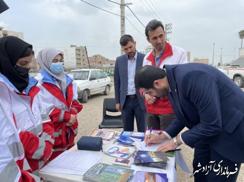 بازدید فرماندار شهرستان آزادشهر از نمایشگاه نوروزی صنایع‌دستی شهرستان