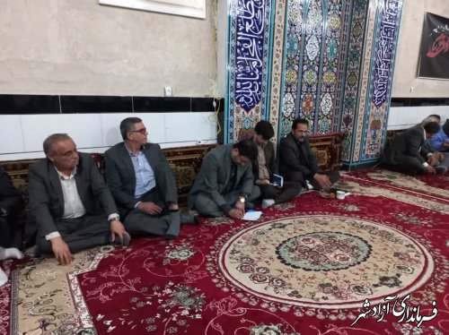 میز خدمت مسئولین در روستای نرگس چال برگزار شد