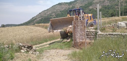 قلع و قمع ۱۴ مورد تغییر کاربری غیرمجاز در شهرستان آزادشهر