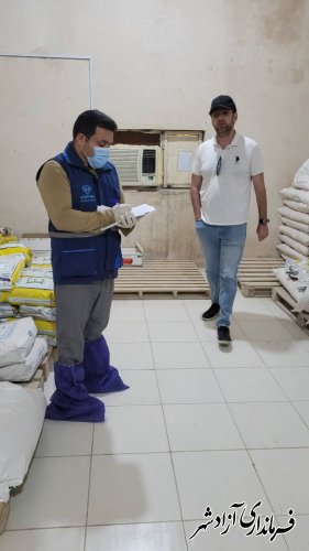 بازدید کارشناسان اداره دامپزشکی شهرستان آزادشهر از کارخانه تولید خوراک دام و طیور