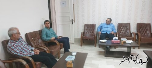  در راستای هماهنگی برنامه های هفته کتاب و کتابخوانی انجام شد؛ نشست هم اندیشی سرپرست اداره فرهنگ و ارشاد اسلامی با رییس کتابخانه های عمومی شهرستان آزادشهر