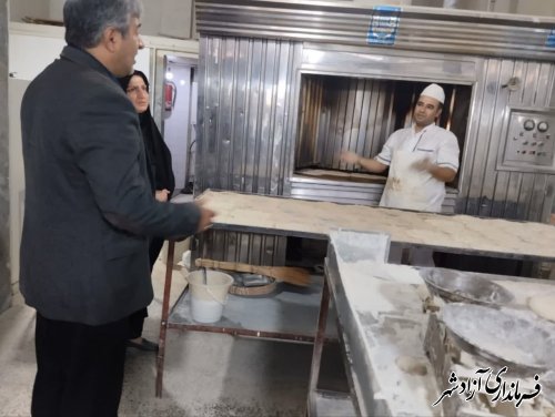 نانوایی های شهرستان با مجاهدت در حال خدمت به مردم هستند