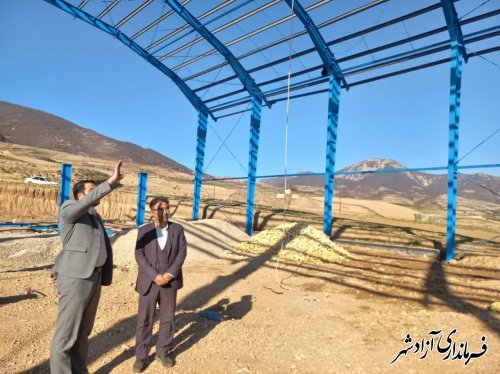بازدید فرماندار از روند ساخت سالن ورزشی روستای وامنان