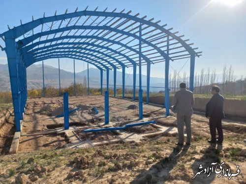 بازدید فرماندار از روند ساخت سالن ورزشی روستای وامنان