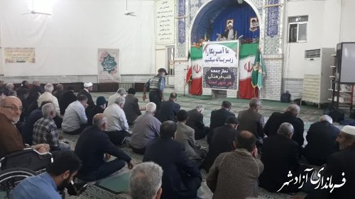 حضور منسجم آموزش دهندگان سوادآموزی آزادشهر در نماز جمعه بمناسبت هفته سوادآموزی (یکم الی هفتم دیماه)
