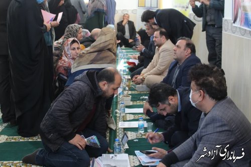 برگزاری میز خدمت در روستای تاتار بایجق بخش مرکزی شهرستان آزادشهر 