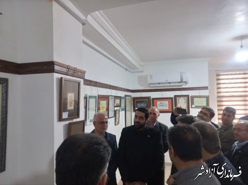 ویژه گرامیداشت دهه مبارک فجر انجام شد؛ گشایش نمایشگاه خوشنویسی تجلی خط در آینه انقلاب اسلامی در آزادشهر