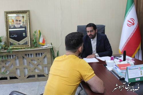  دیدار های مردمی فرماندار آزادشهر با شهروندان برگزار شد.